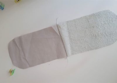Couture des deux morceaux de tissu pour confectionner la pochette à savon